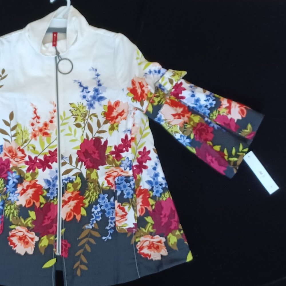 IC Collection by Connie K Floral Black/White jacket - Picture 3 of 13